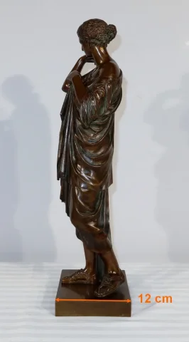 Bronze « Diane de Gabies » d’après Praxitèle, signé C. Sauvage – Début XIXe