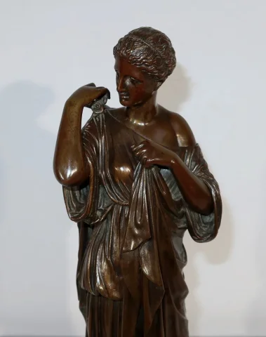 Bronze « Diane de Gabies » d’après Praxitèle, signé C. Sauvage – Début XIXe