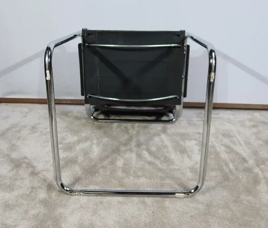 Fauteuil en Métal Chromé et Cuir noir, d'après M. Breuer - 1970