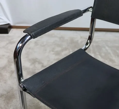 Fauteuil en Métal Chromé et Cuir noir, d'après M. Breuer - 1970