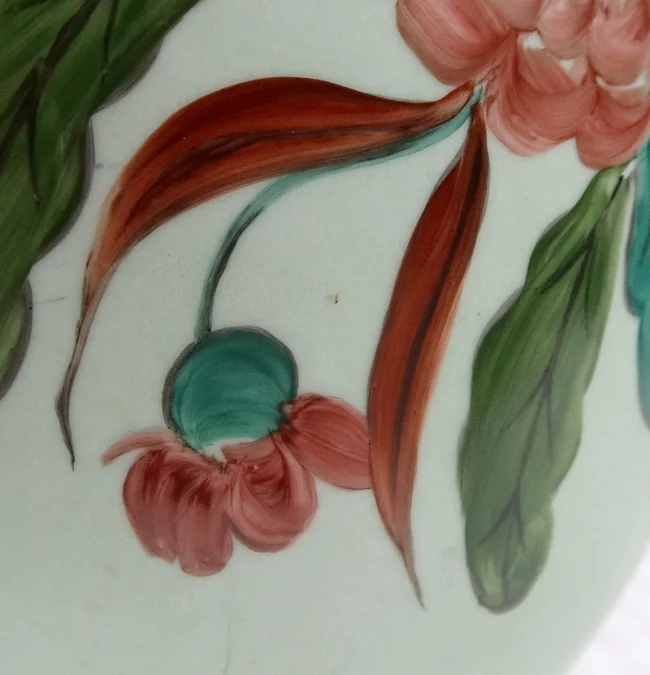 VASE AUS LIMOGES-PORZELLAN