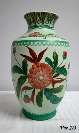 Vase en Porcelaine de Limoges et à décors de Fleurs– Début XXe