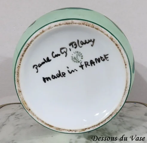 リモージュ磁器の花瓶