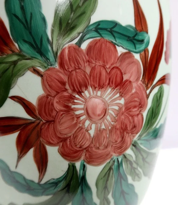 VASE AUS LIMOGES-PORZELLAN