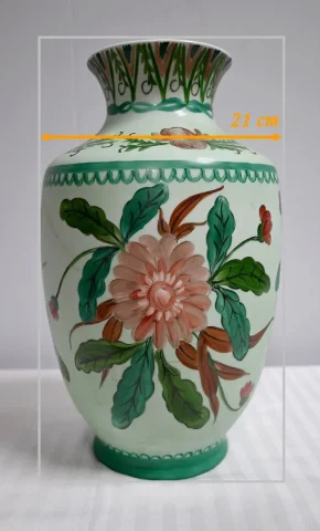 リモージュ磁器の花瓶