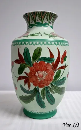 Vase en Porcelaine de Limoges et à décors de Fleurs– Début XXe