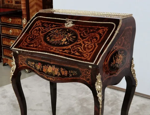 Bureau de Pente en Bois Précieux, époque Napoléon III - Milieu XIXe