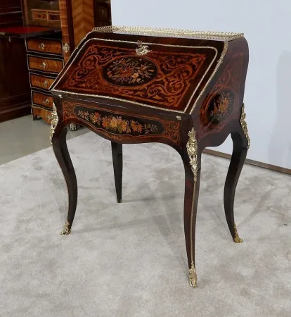 Bureau de Pente en Bois Précieux, époque Napoléon III - Milieu XIXe