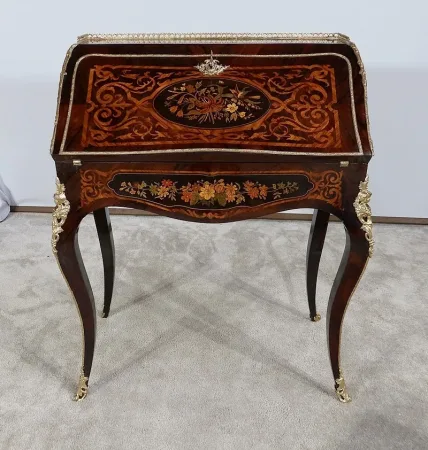 Bureau de Pente en Bois Précieux, époque Napoléon III - Milieu XIXe