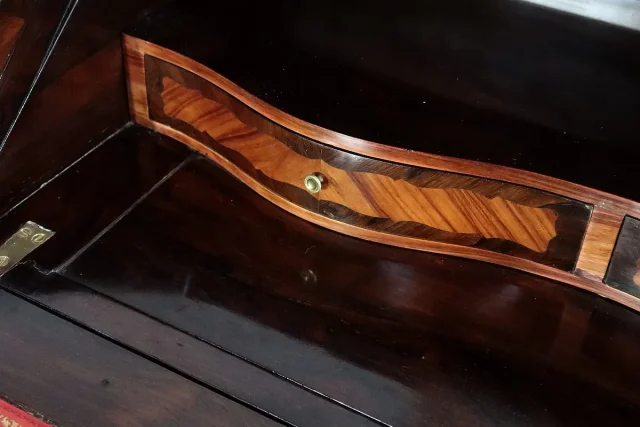 Bureau de Pente en Bois Précieux, époque Napoléon III - Milieu XIXe