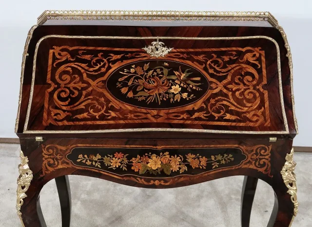 Bureau de Pente en Bois Précieux, époque Napoléon III - Milieu XIXe