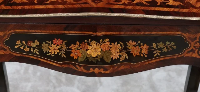 Bureau de Pente en Bois Précieux, époque Napoléon III - Milieu XIXe
