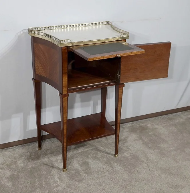 BEISTELLTISCH IM LOUIS XVI-STIL