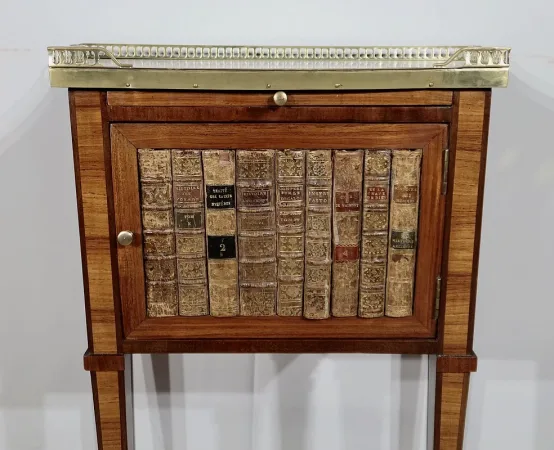 Petite Table de Salon dans le goût Louis XVI – Milieu XIXe