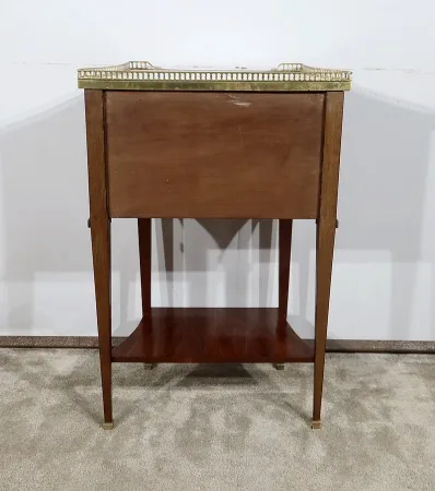 Petite Table de Salon dans le goût Louis XVI – Milieu XIXe