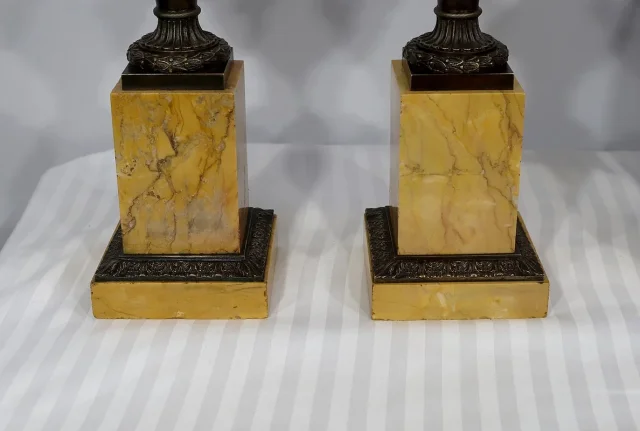 MANTLE GARNITURE