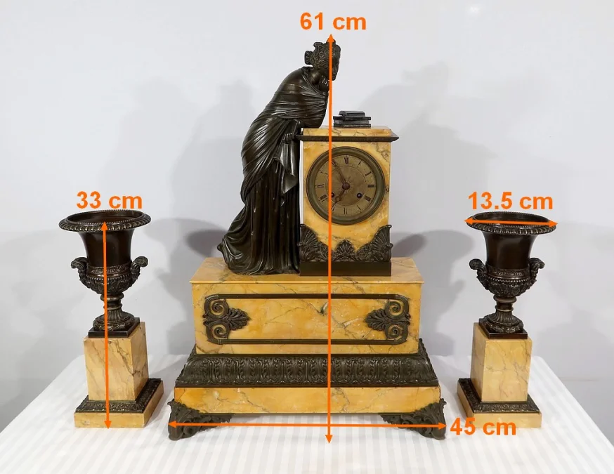 MANTLE GARNITURE
