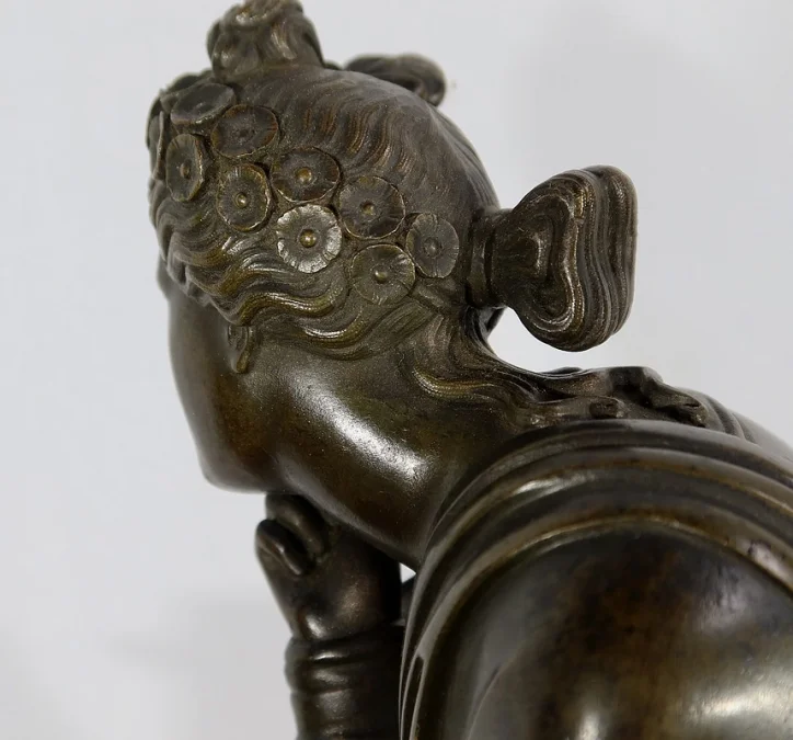 MANTLE GARNITURE