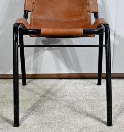 Paire de Chaises en Métal et Cuir, d’après C.Perriand pour les Arcs – 1960