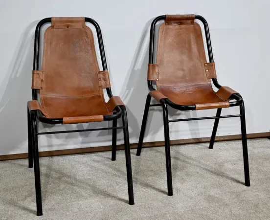 Paire de Chaises en Métal et Cuir, d’après C.Perriand pour les Arcs – 1960
