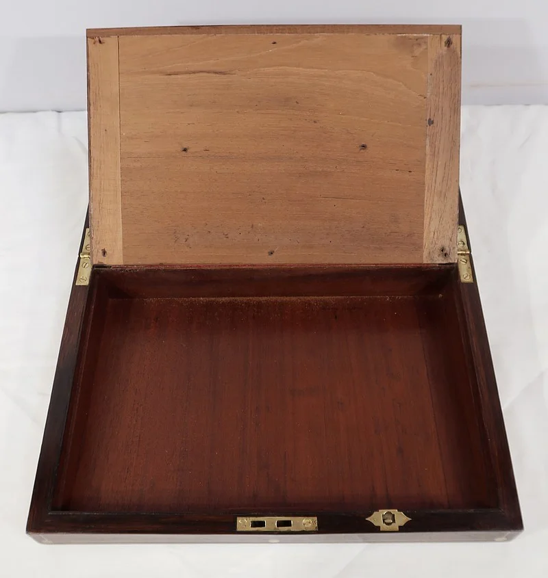 ナポレオン 3 世時代のライティングスロープ