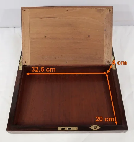 ナポレオン 3 世時代のライティングスロープ