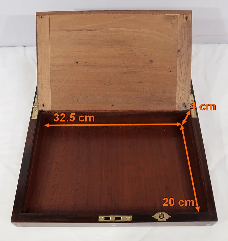 ナポレオン 3 世時代のライティングスロープ