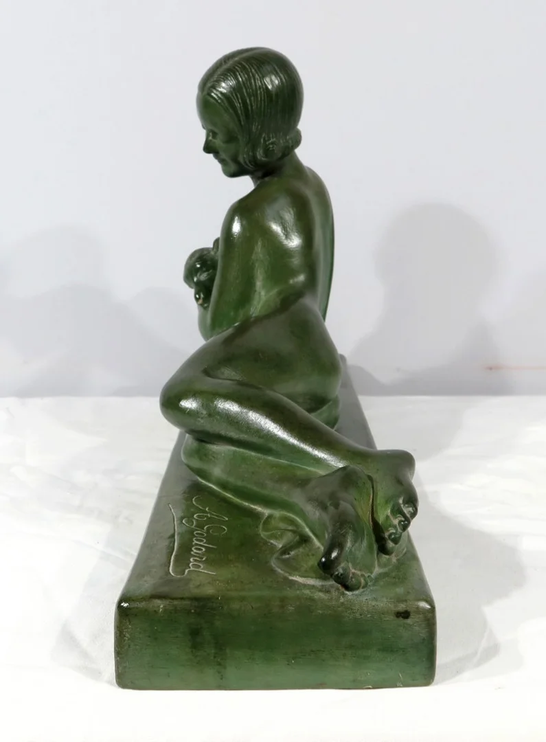 Sculpture «  La Demoiselle et le Chevreau », par A. Godard, Art Déco  – Début XXe