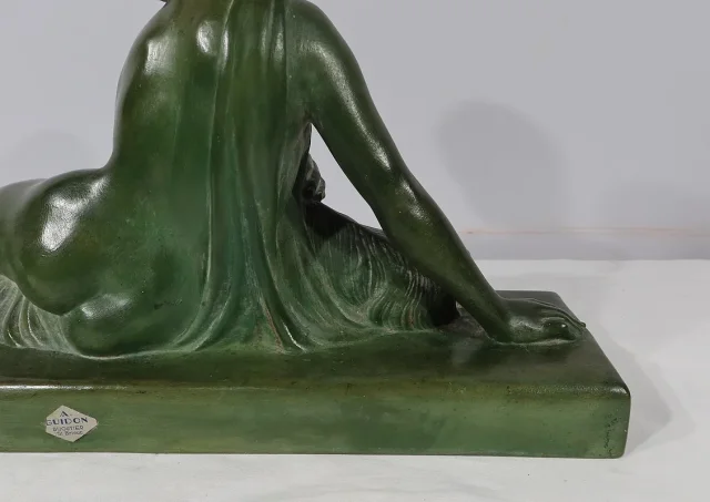 Sculpture «  La Demoiselle et le Chevreau », par A. Godard, Art Déco  – Début XXe