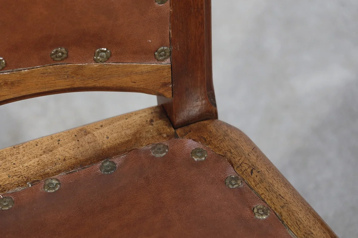 Paire de Chaises en Noyer, École de Nancy, Art Nouveau – 1900