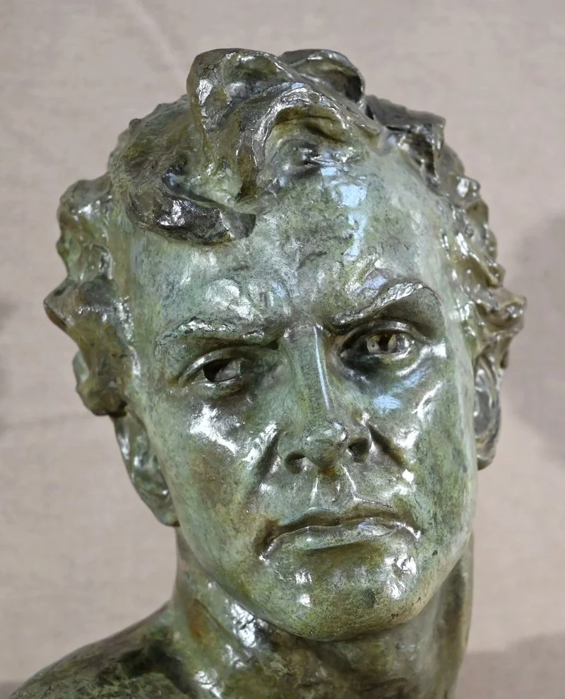 Important Bronze « Jean Mermoz », signé A.Ouline – 1ère partie XXe