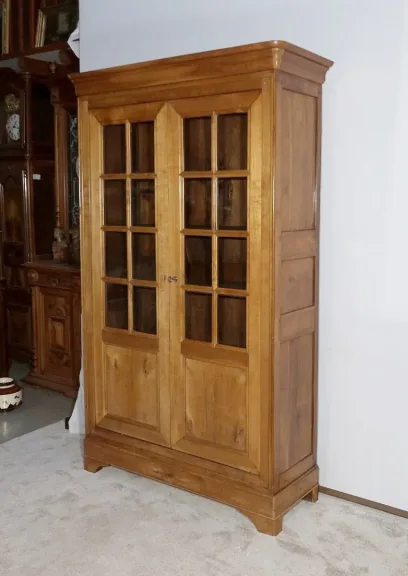 Armoire-Bibliothèque en Merisier Massif – Fin XIXe