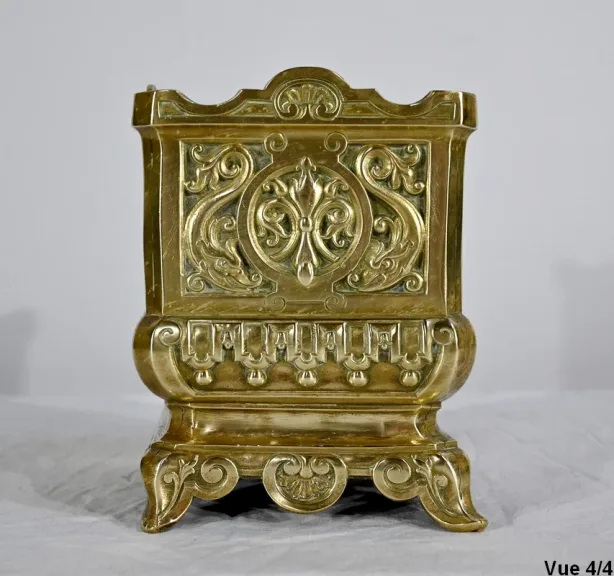 Cache Pot en Bronze Doré – Fin XIXe