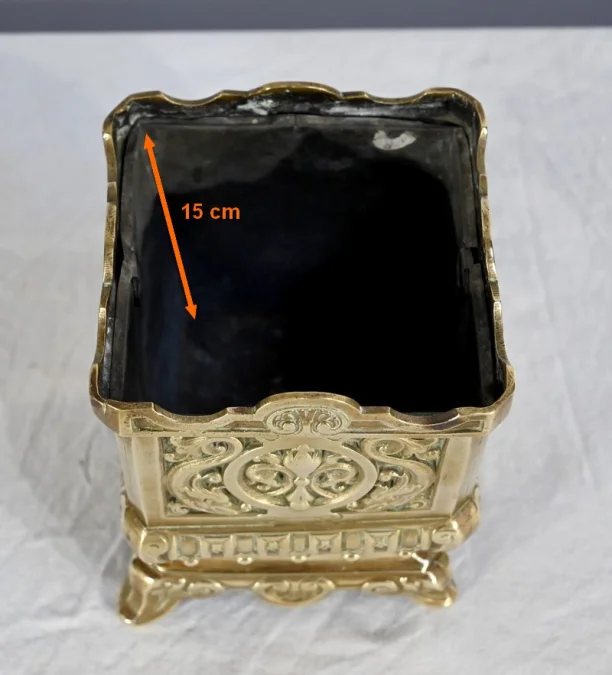 Cache Pot en Bronze Doré – Fin XIXe