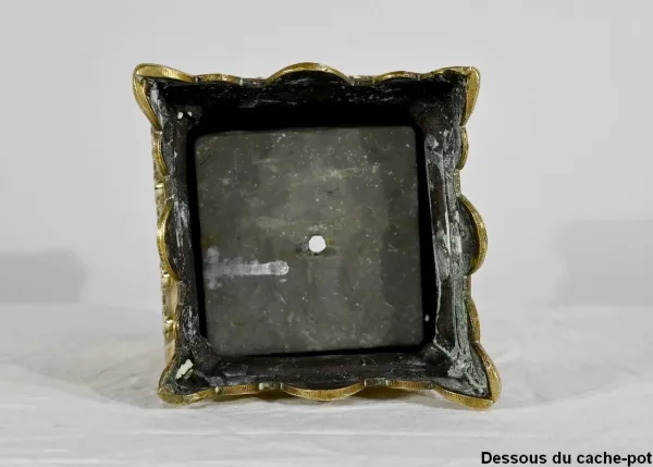 Cache Pot en Bronze Doré – Fin XIXe