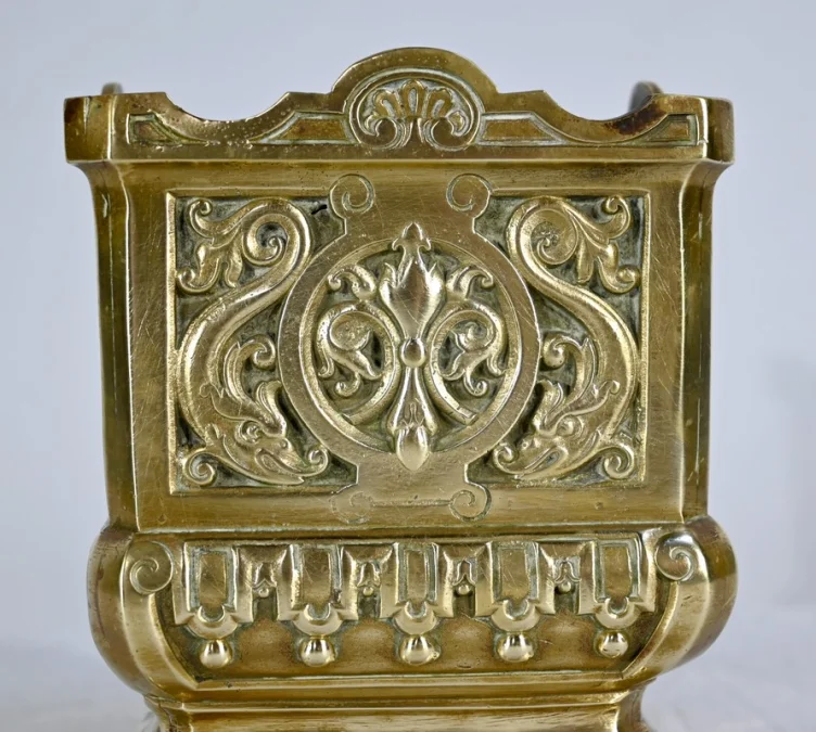 Cache Pot en Bronze Doré – Fin XIXe
