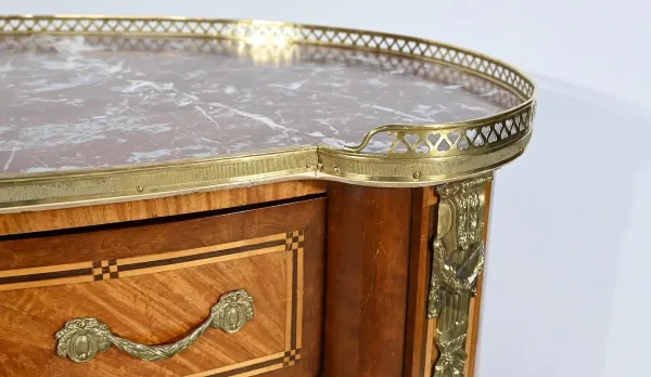 Commode Rognon en Bois Précieux, style Transition Louis XIV / Louis XV – Fin XIXe