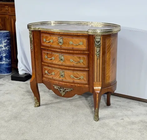 Commode Rognon en Bois Précieux, style Transition Louis XIV / Louis XV – Fin XIXe