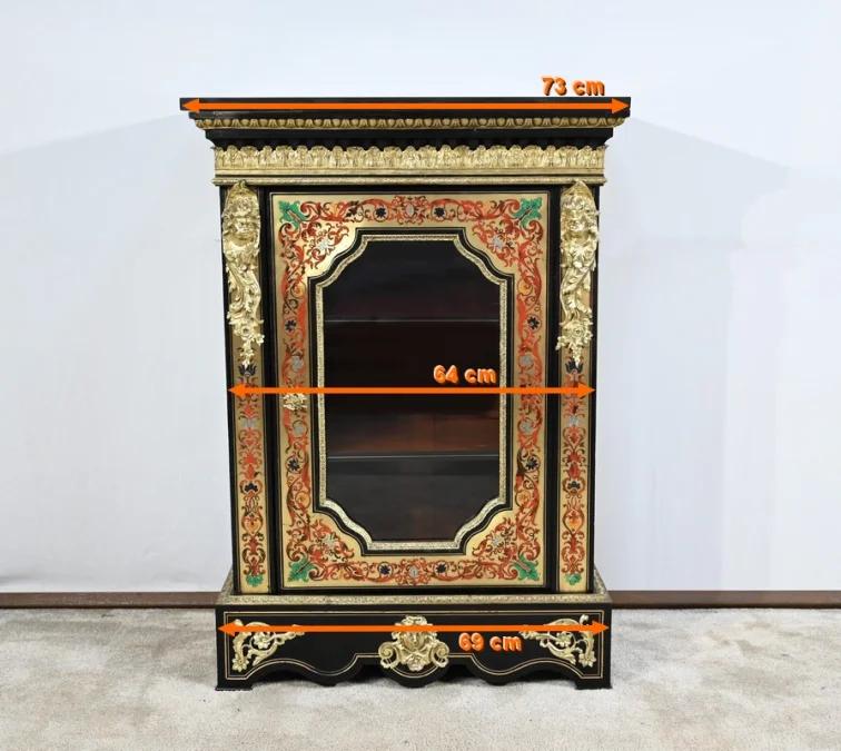 AUSSTELLUNGSSCHRANK AUS DER NAPOLEON-III-ZEIT
