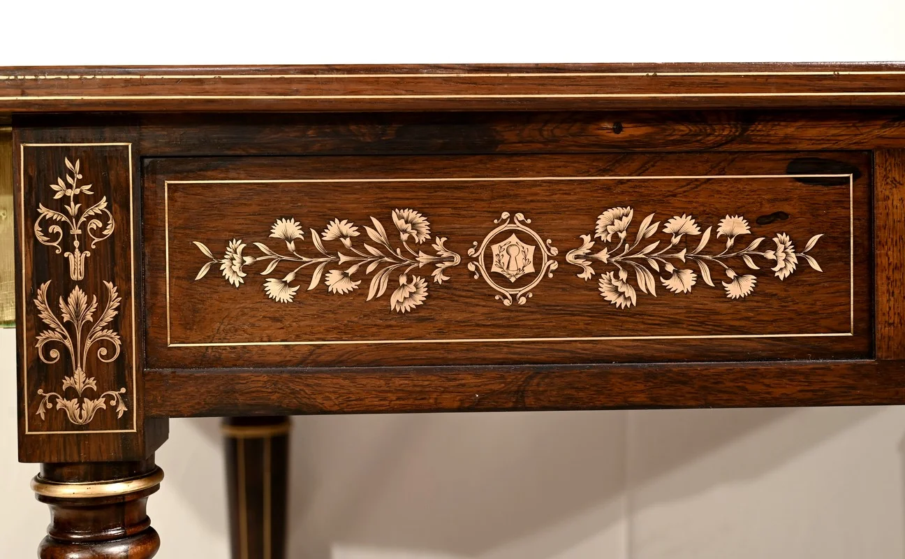 LOUIS XVI-STIJLTAFEL