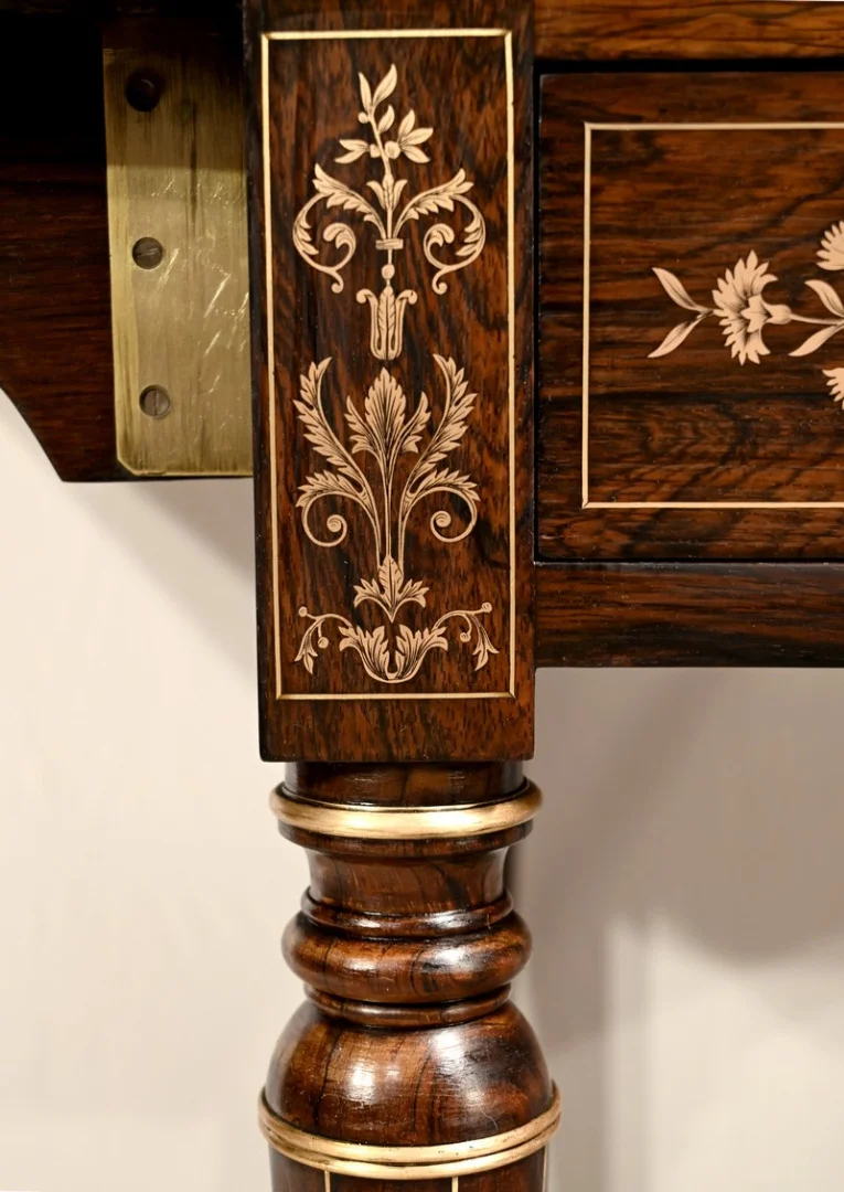 LOUIS XVI-STIJLTAFEL