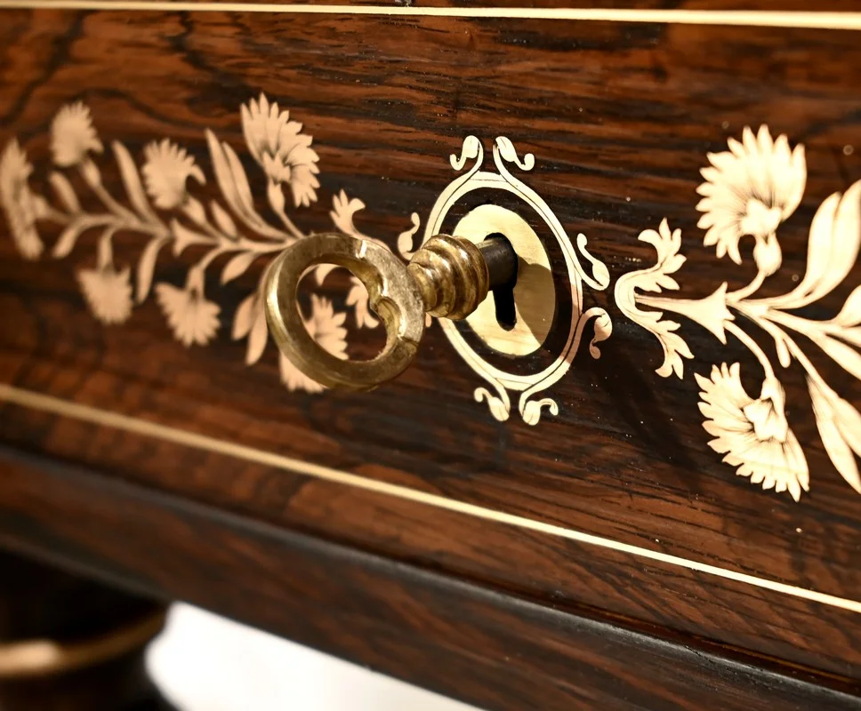 LOUIS XVI-STIJLTAFEL