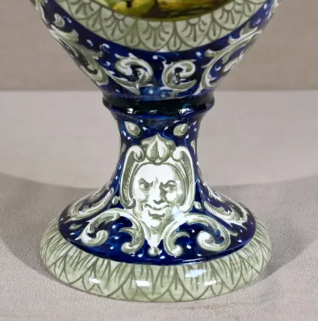 Important Vase en Faïence, style Renaissance – 2ème partie XIXe