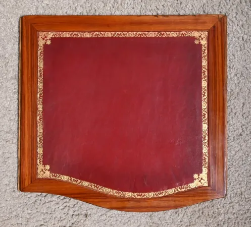 Petite Table Chiffonnière en Bois de Rose et Noyer, style Louis XV – 2ème Moitié XIXe