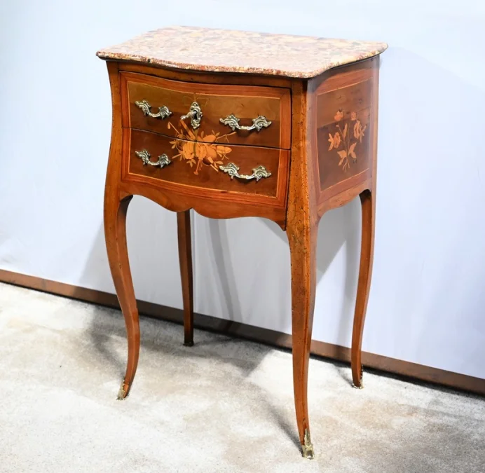 CHIFFONNIERE TABLE