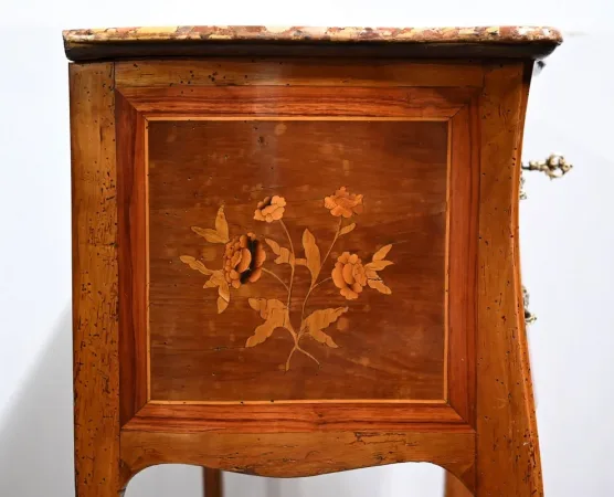 Petite Table Chiffonnière en Bois de Rose et Noyer, style Louis XV – 2ème Moitié XIXe