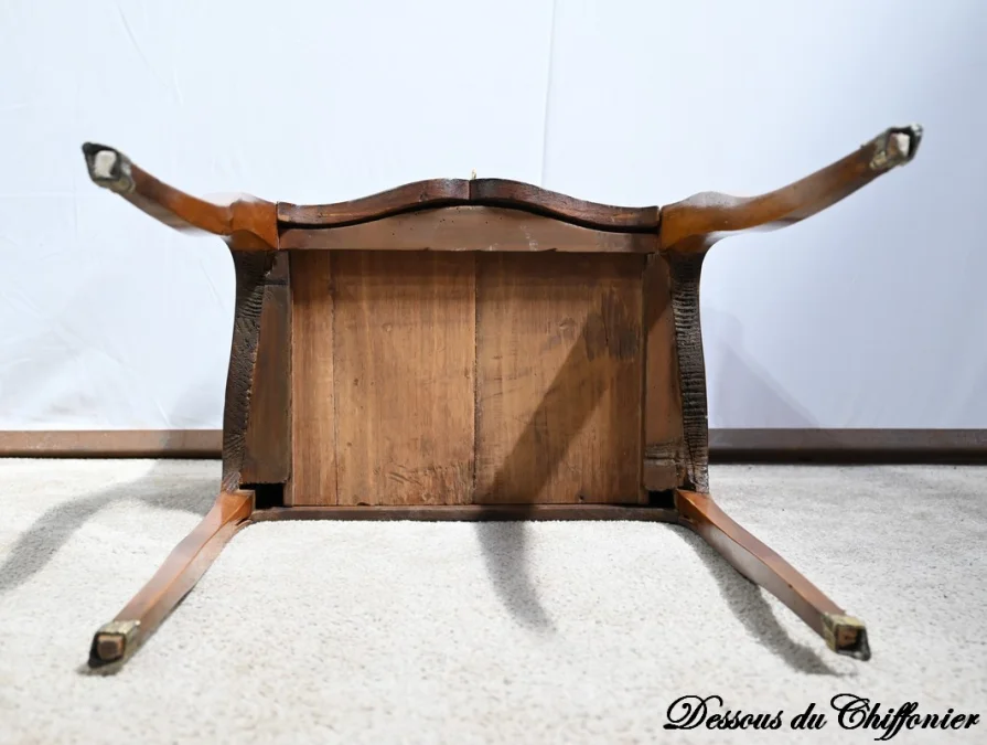 CHIFFONNIERE TABLE