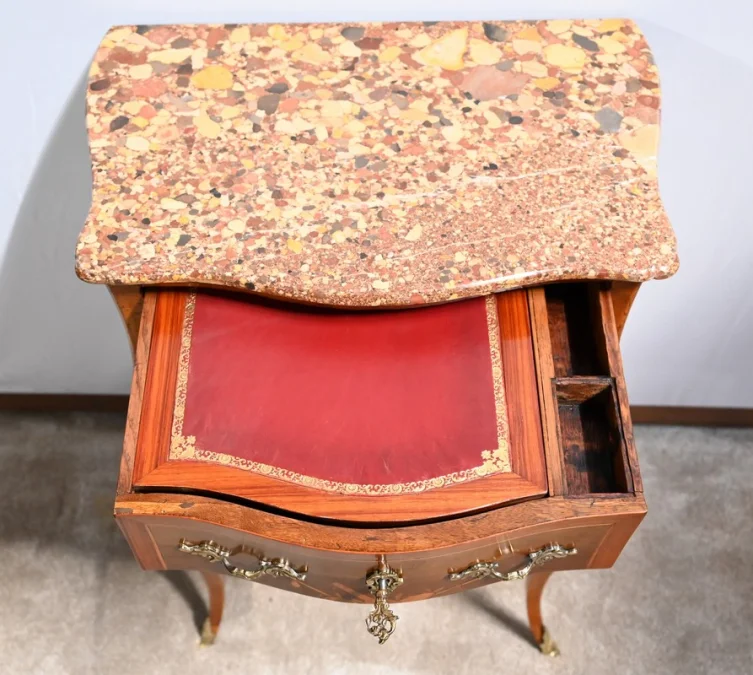 CHIFFONNIERE TABLE