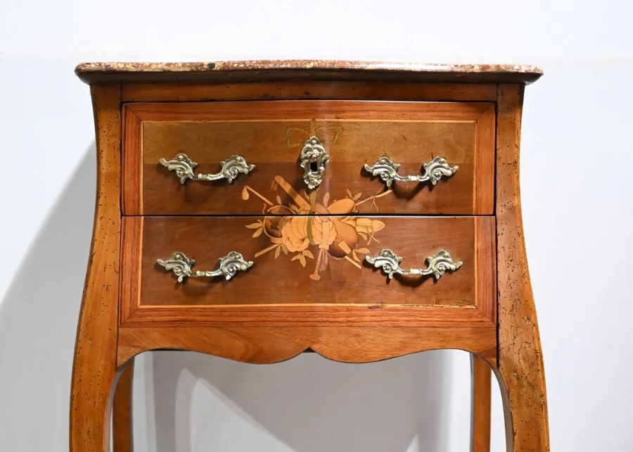 CHIFFONNIERE TABLE