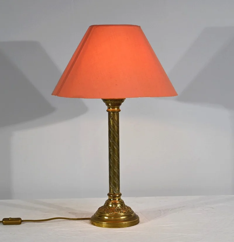 GILT BRONZE LAMP